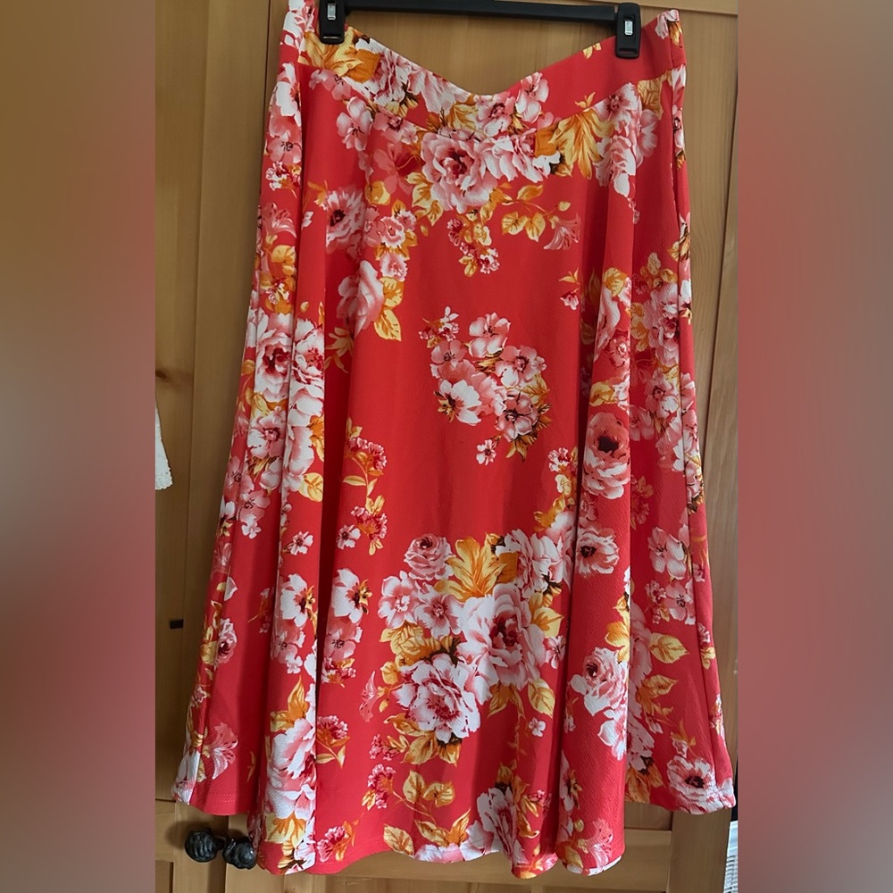 White Mark Women’s Floral Mid Length Full Skirt Size 3XL NWOT